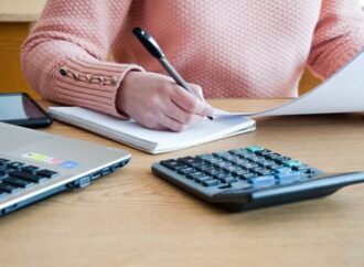 Výpočet srážek ze mzdy v roce 2022