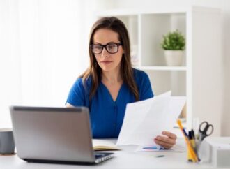 Zrušení superhrubé mzdy se poprvé promítne za leden