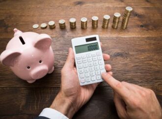 Tvorba rezerv na opravy auta a pronajímaný byt