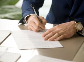 Dopady mimořádného stavu na smluvní vztahy