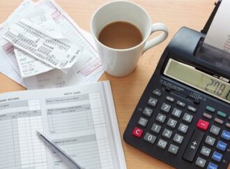 Přechod z daňové evidence na paušální výdaje a naopak