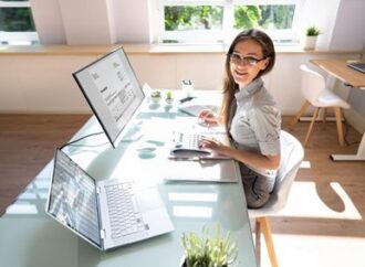 Role účetního v moderní firmě: Jak se mění role účetních s rozvojem technologií?