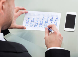 Přehled povinných hlášení a přiznání za únor 2026