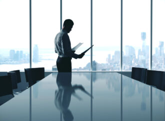 Opatrně při podnikání společníka pro jeho s.r.o.